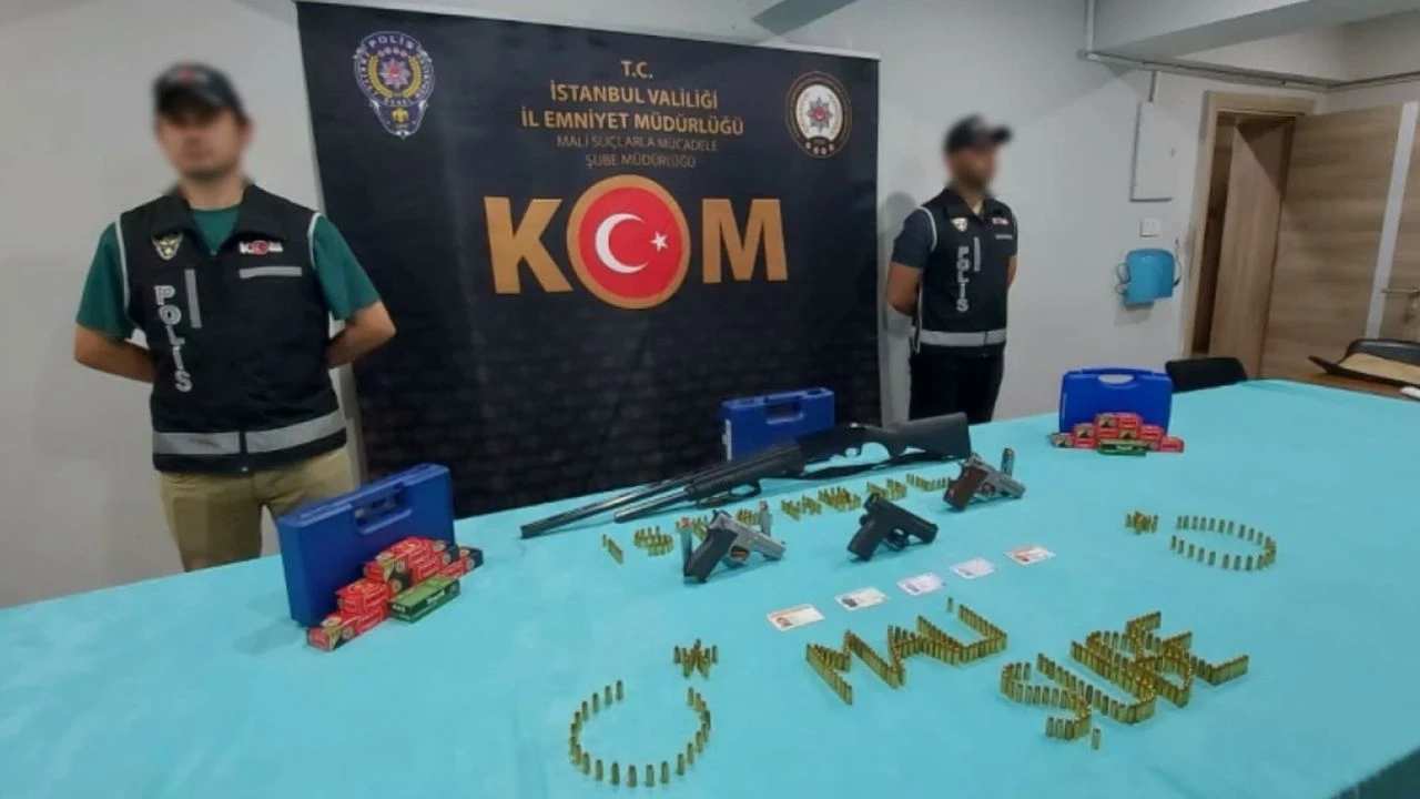 İstanbul'da sahte silah ruhsatı operasyonu: